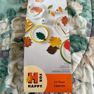 24 Piece Autumn Leaves Party Decor